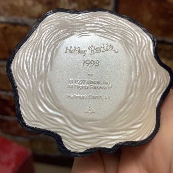 Vintage Barbie keepsake Christmas ornament - Picture 4 of 9